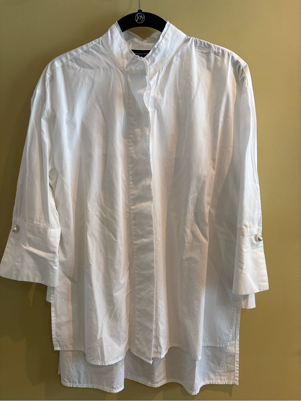 Who What Wear crisp white tunic cotton top, 3/4 sleeves with BIG pearl buttons S